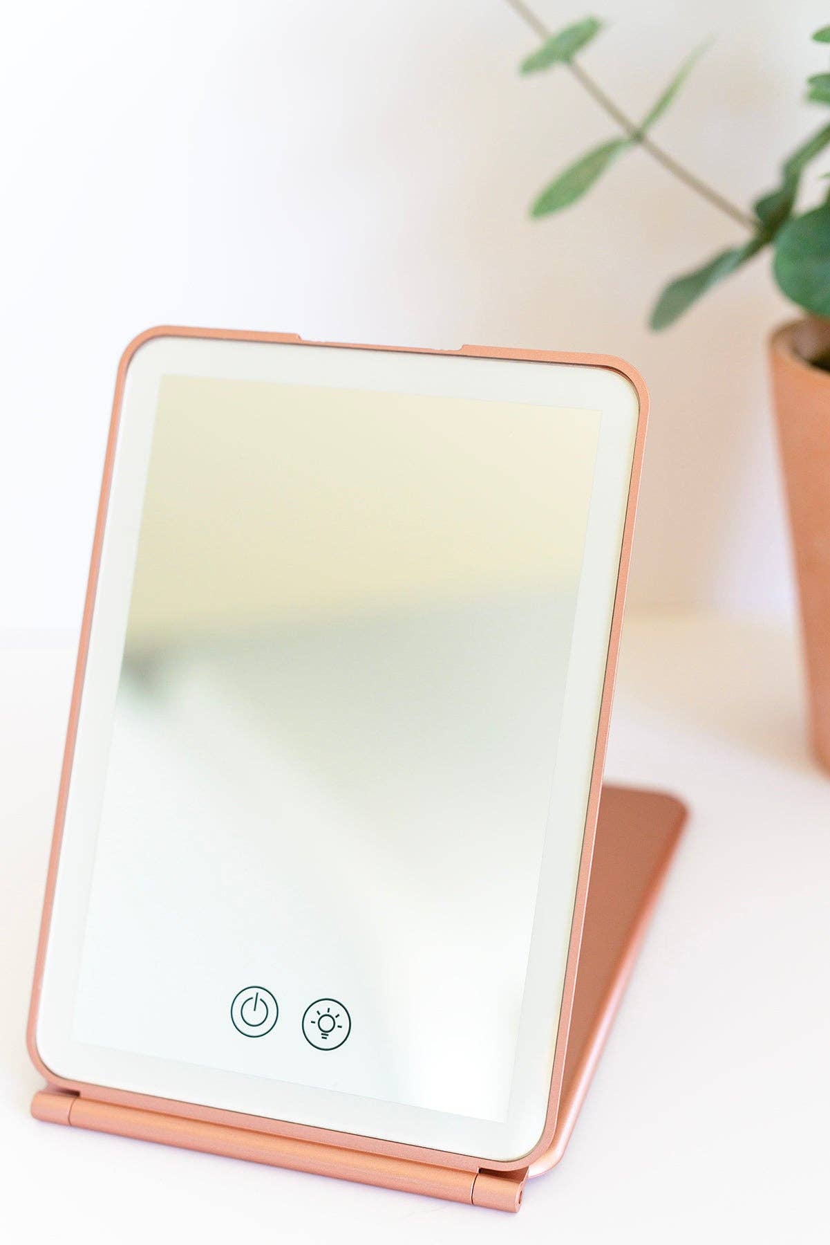 Travel LED Mirror