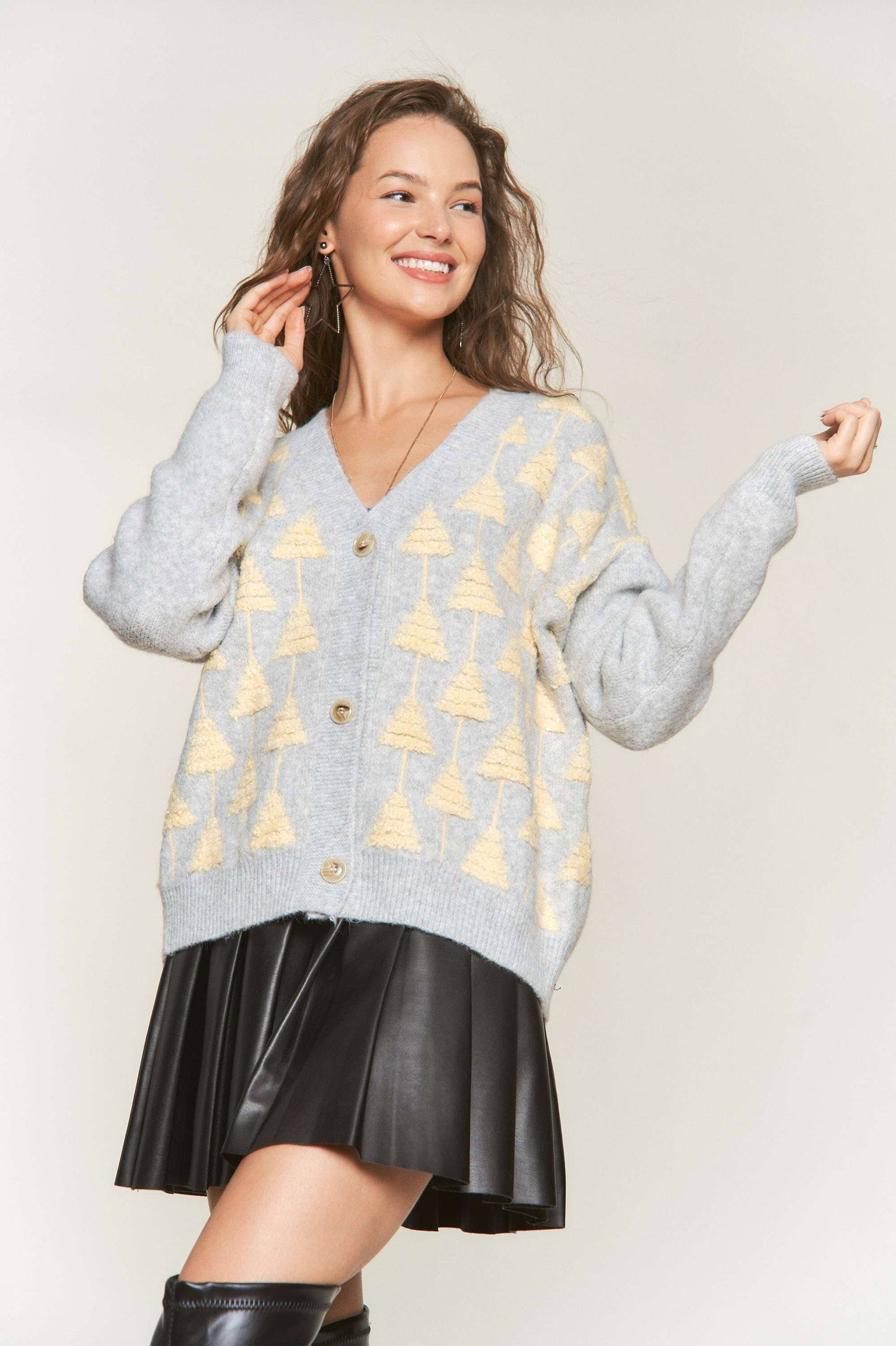 FLUFFY TREE ACCENT CARDIGAN