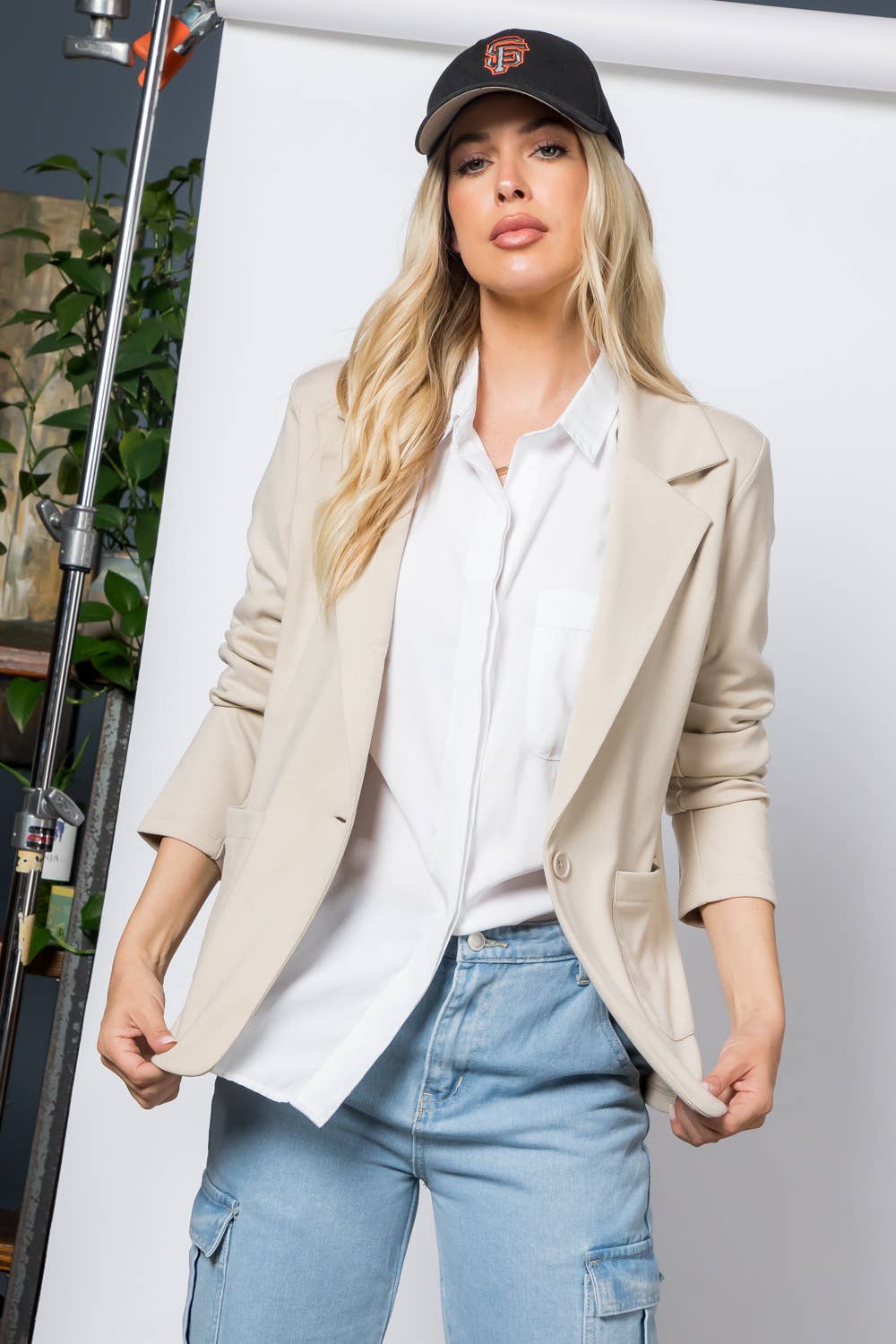 One Button Front /w Patch Pocket Blazer