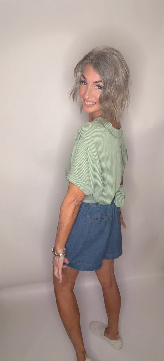 Elastic Waist Patch Pocket Denim Shorts