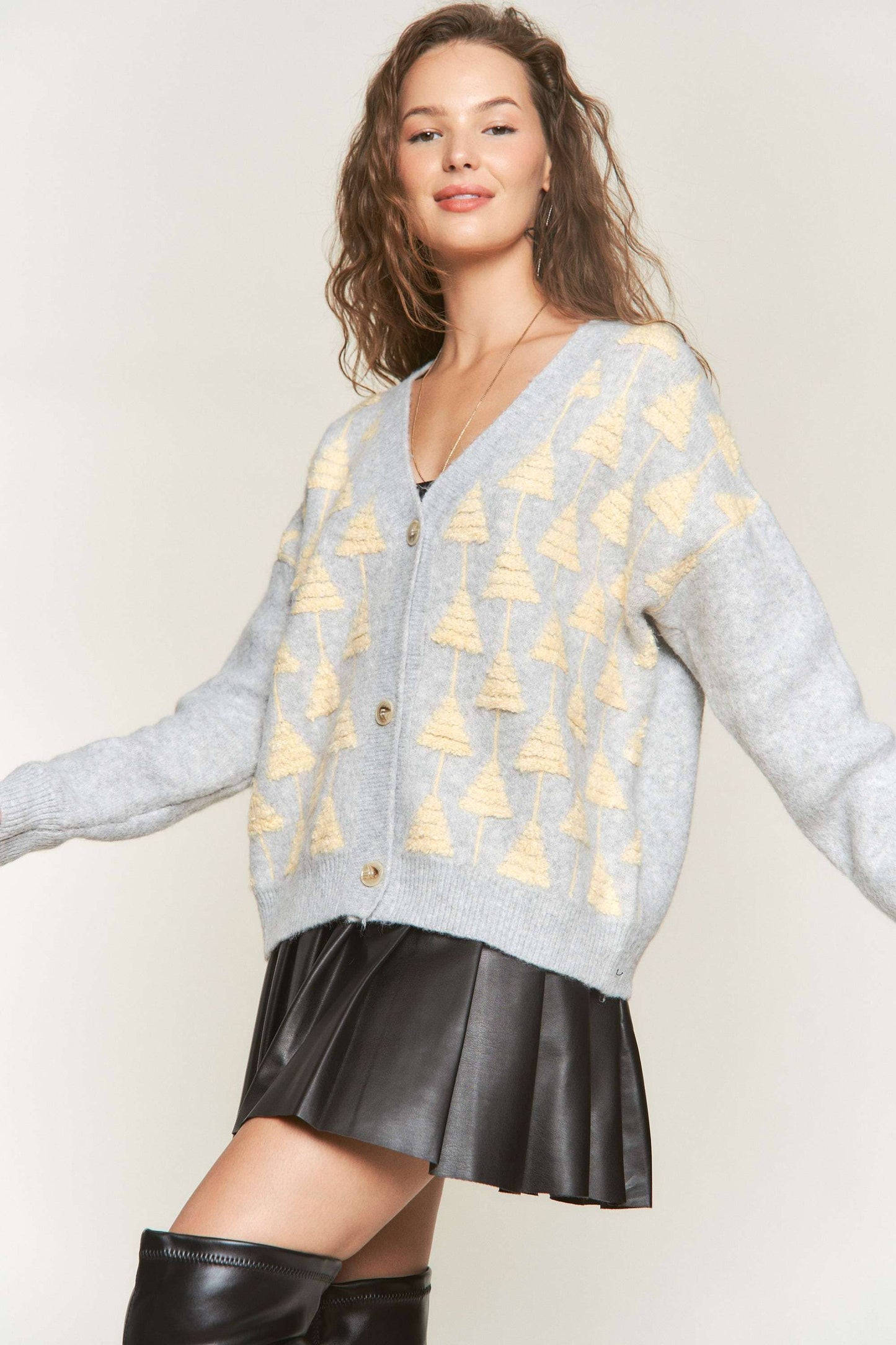 FLUFFY TREE ACCENT CARDIGAN