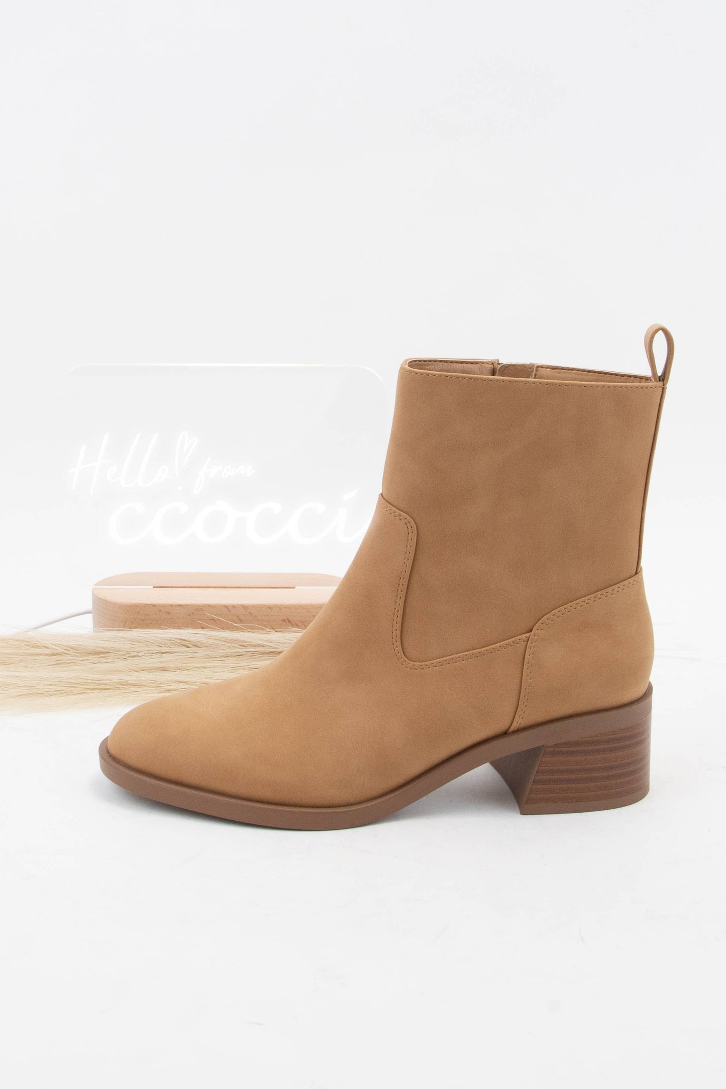 BEAVER PULL ON ANKLE BOOTIES