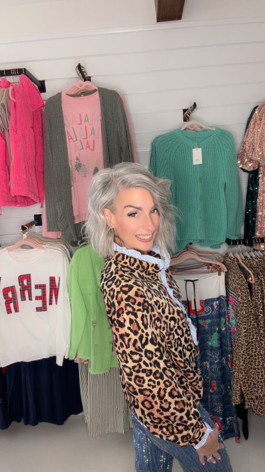 Stand Neck Shift Leopard Print Top