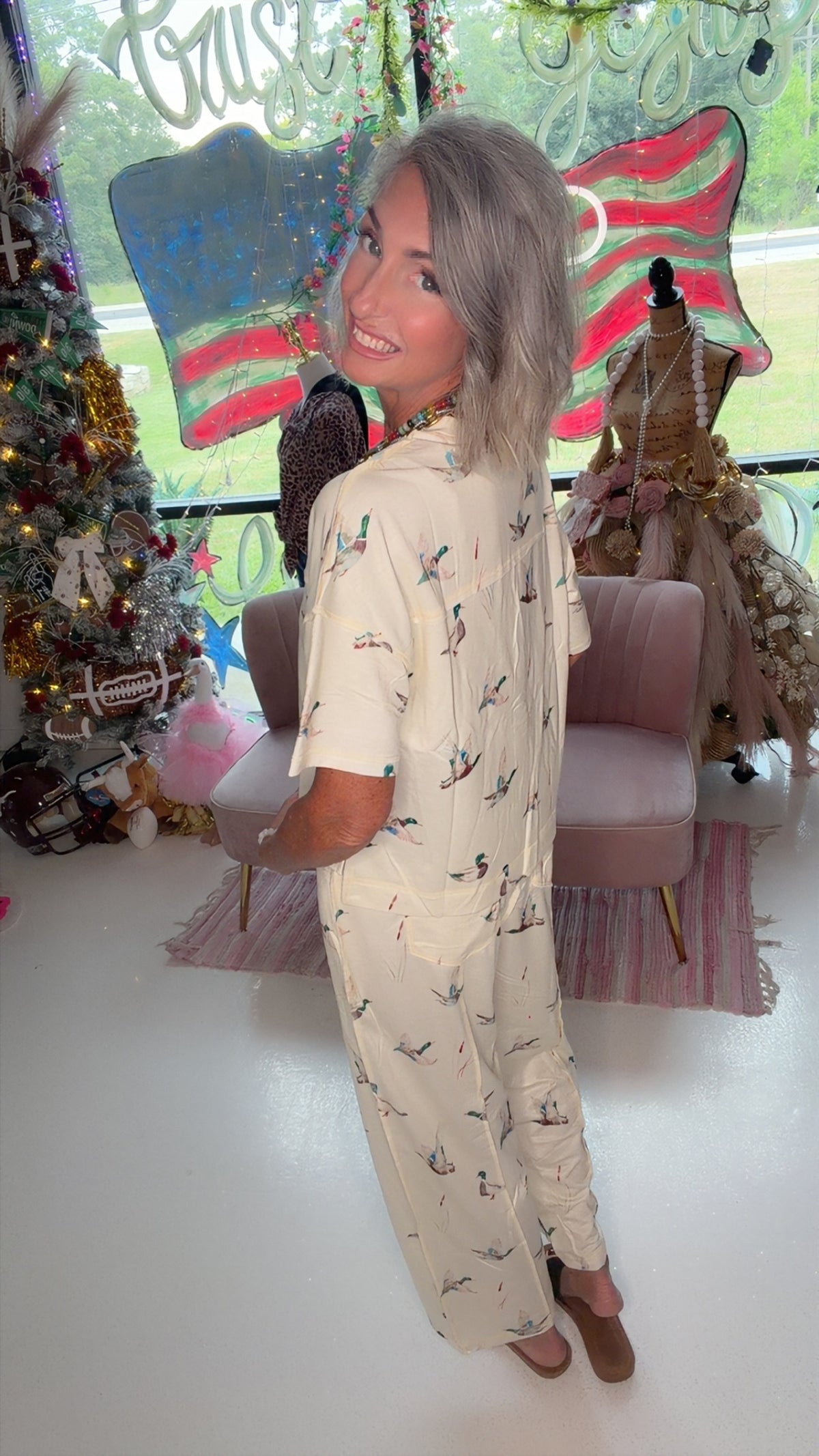 LAS Mallard Cropped Tee Drawstring Pants Set
