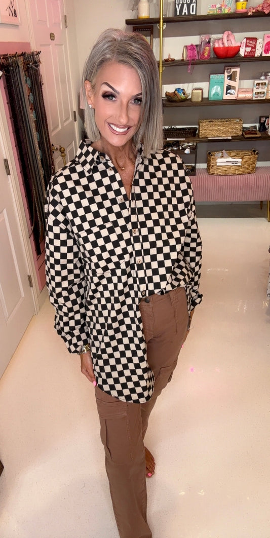 CHECKERD BUTTON DOWN SHIRTS