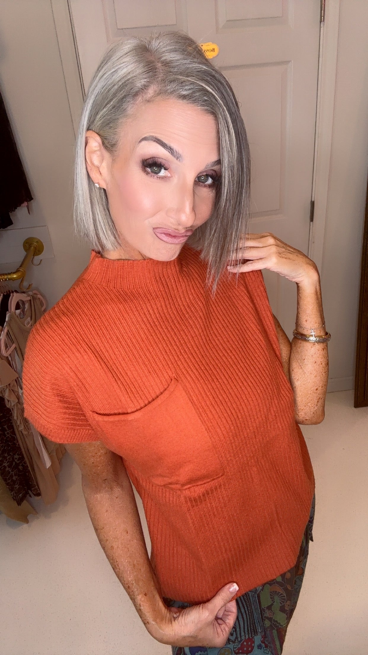 Ribbed Short Sleeve Pocketed Sweater