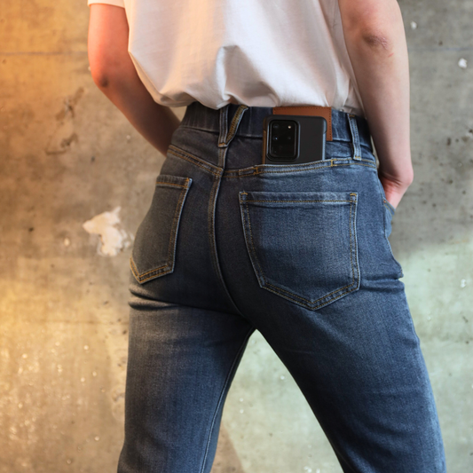 ECO FABRIC HIGH RISE PHONE POCKET BOOTCUT JEANS