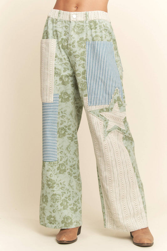 FLORAL STAR PATCH DETAIL WASHED PANTS