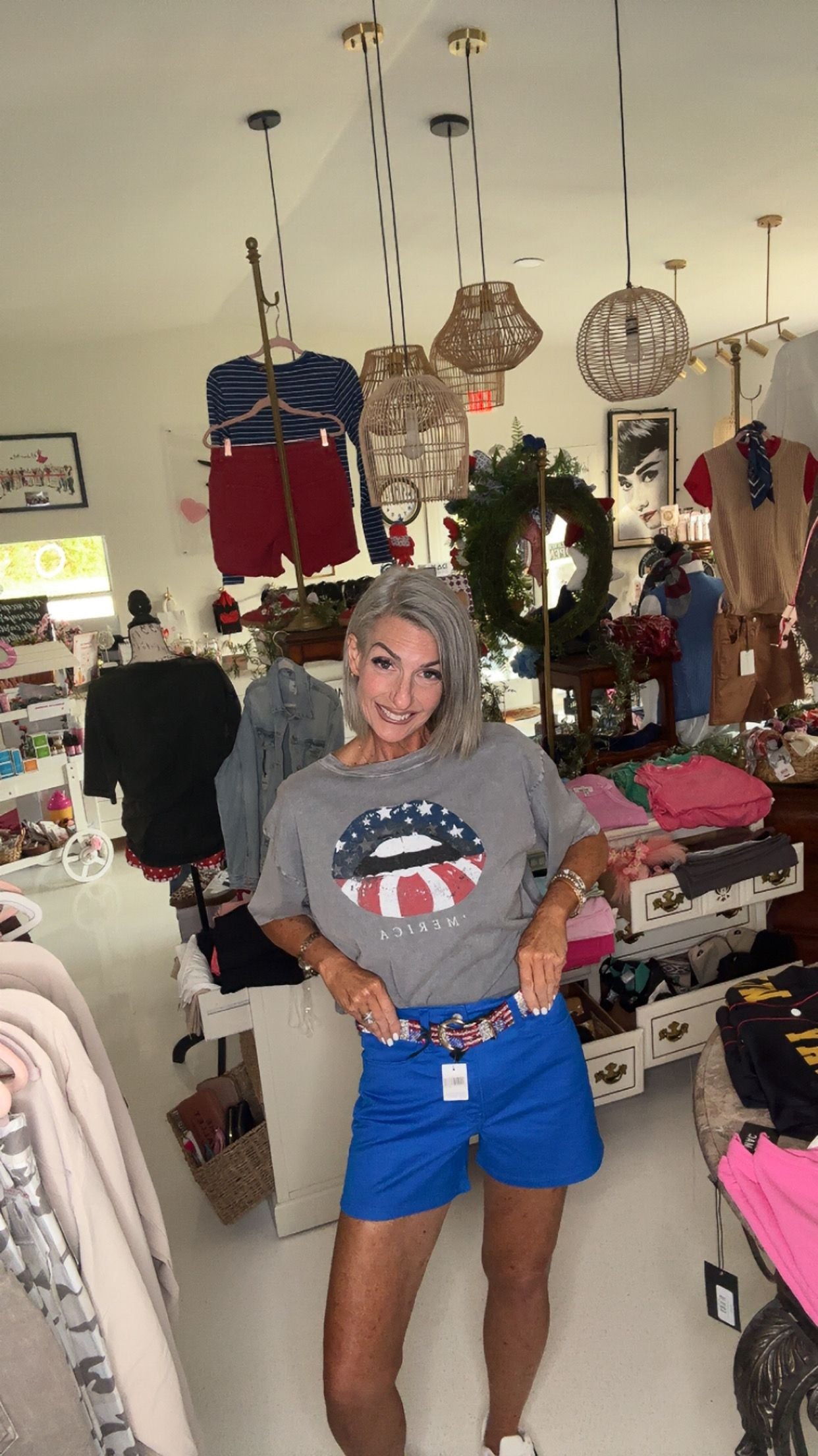 FLAG LIPS MERICA OVERSIZED GRAPHIC TEE