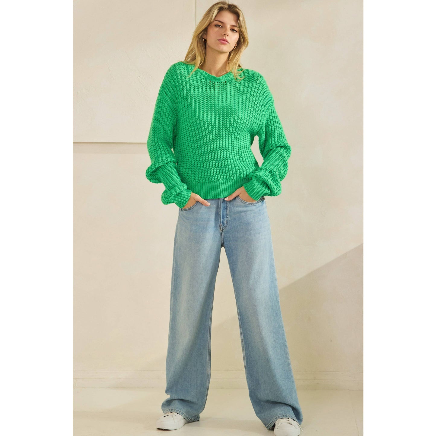 KNITTED PULLOVER ROUND NECK SWEATER