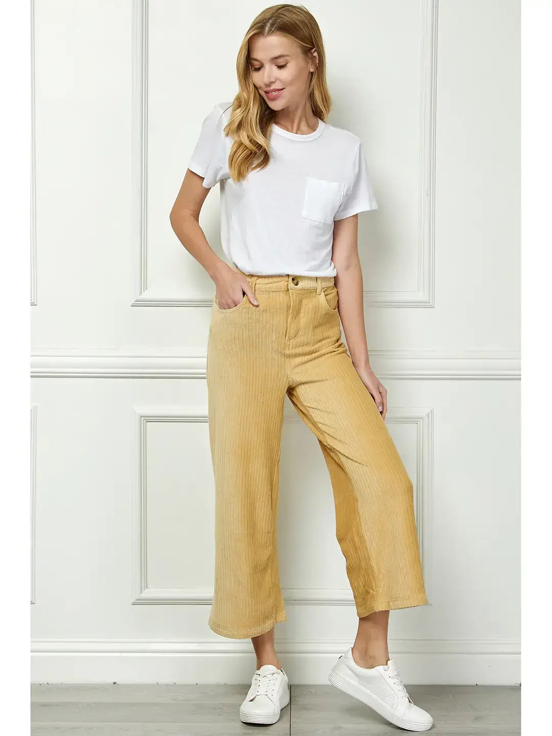 WIDE LEG ANKLE LENGTH CORDUROY PANTS