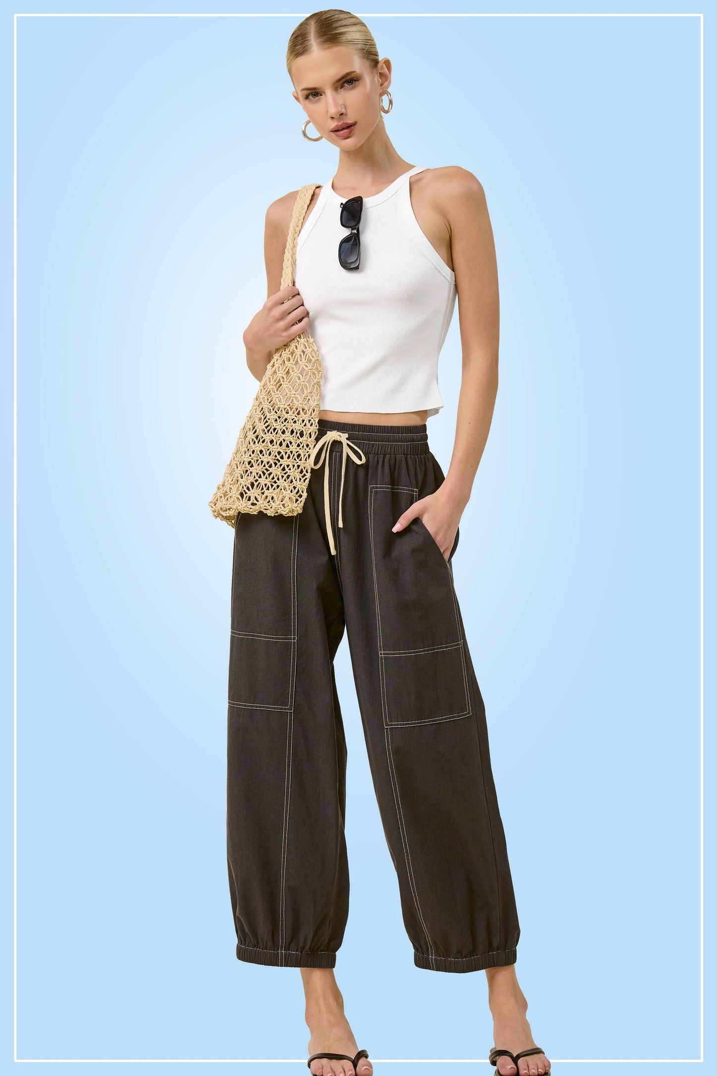 -Cropped Barrel Leg Balloon Pants with Contrast Sew