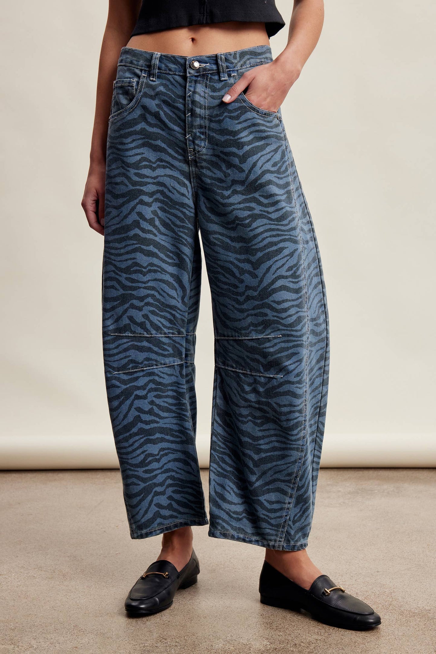 Zebra Print Barrel Jeans LP0260
