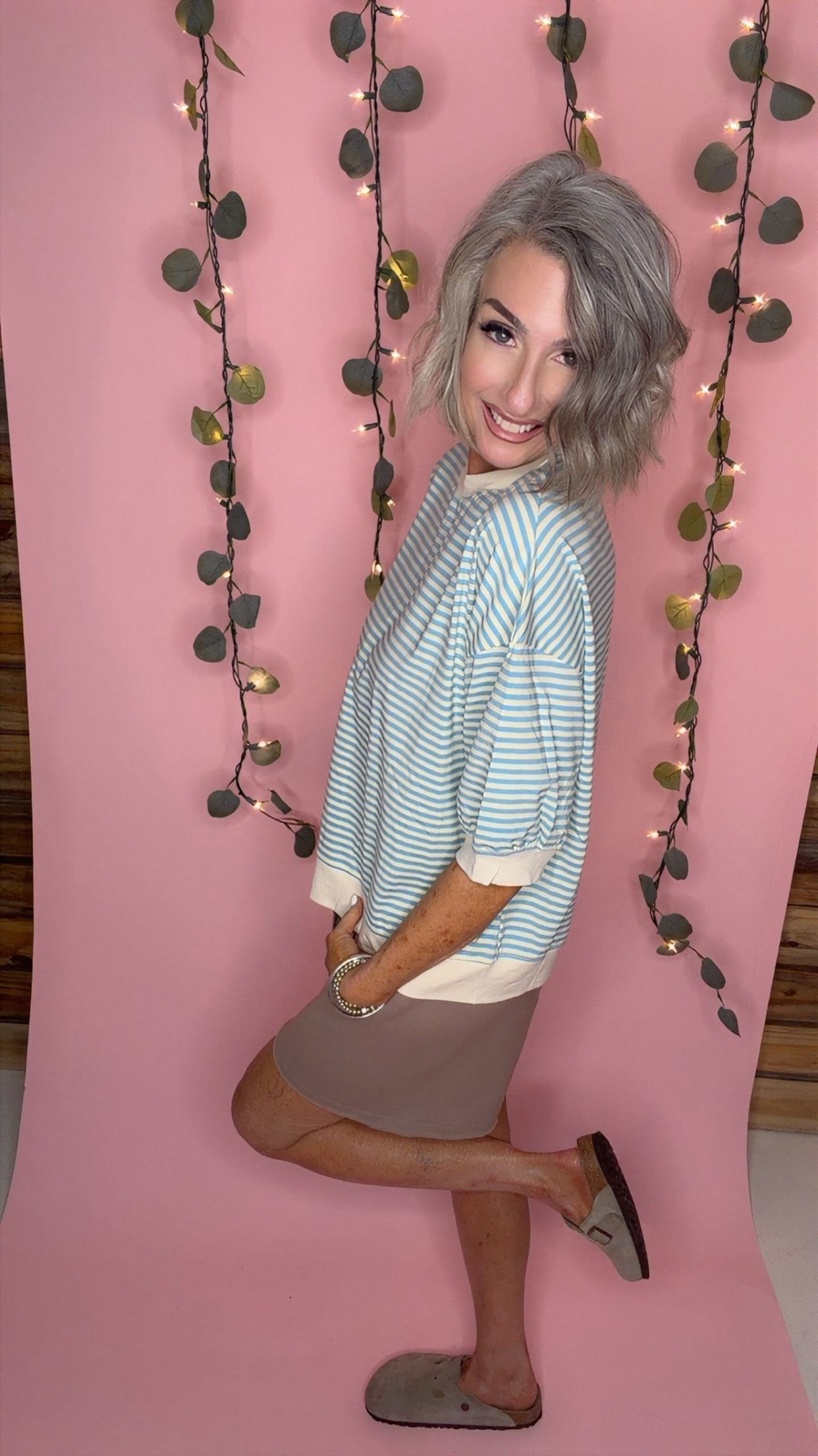 Loose Fit Striped Short Sleeve Crew Neckline Top
