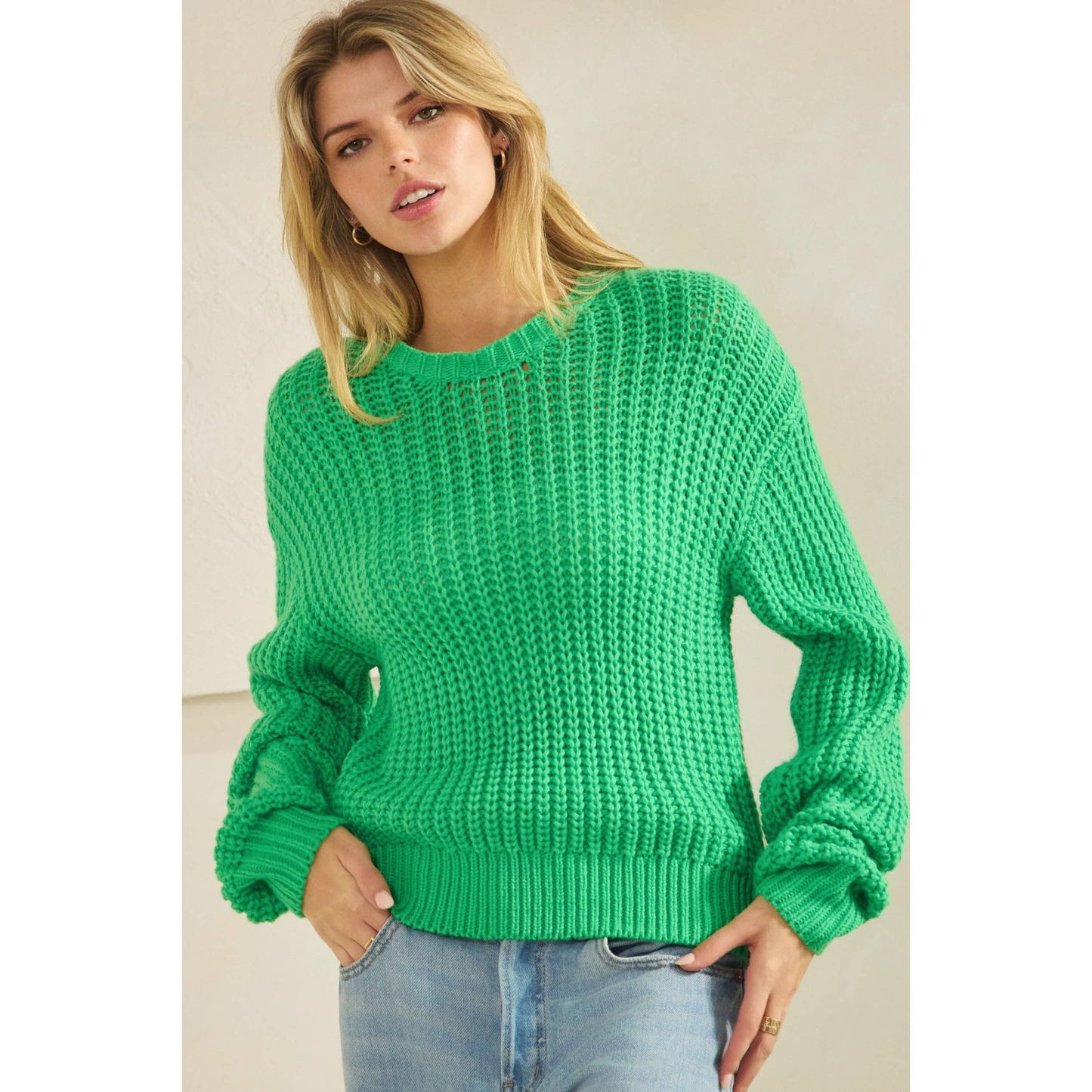 KNITTED PULLOVER ROUND NECK SWEATER
