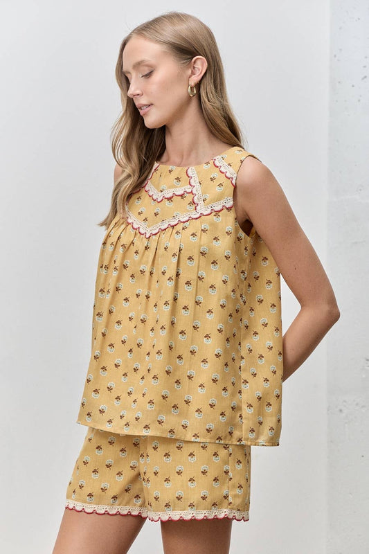 FLORAL PRINT SLEEVELESS TOP