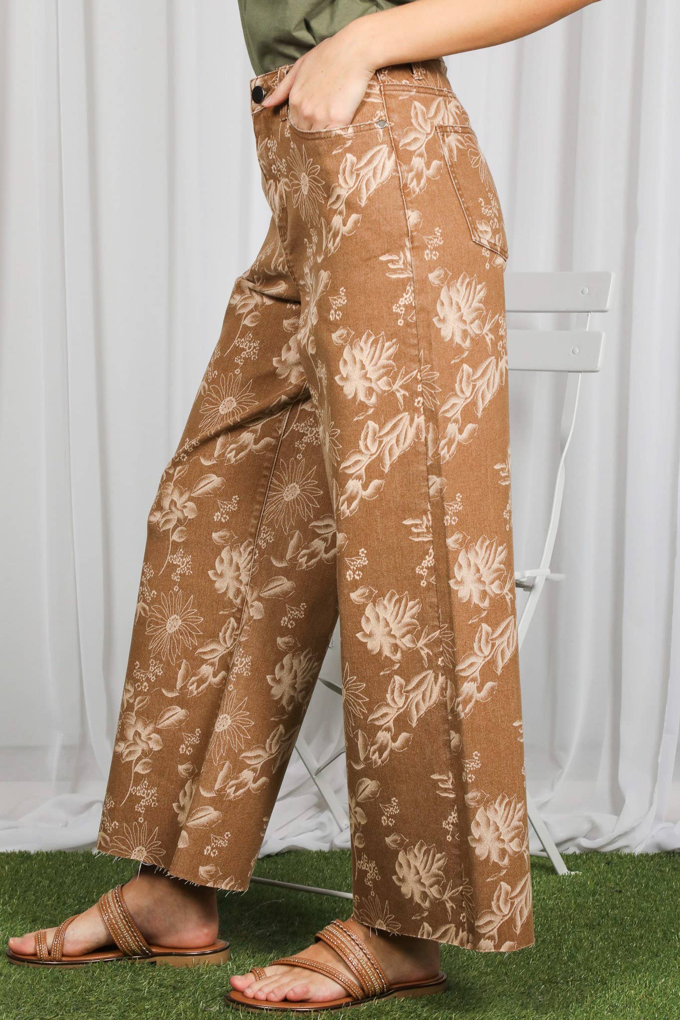 Floral Straight Leg Washed Denim Span Ankle Pants