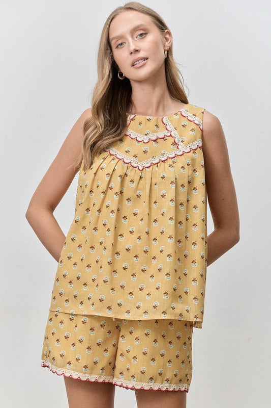 FLORAL PRINT SLEEVELESS TOP