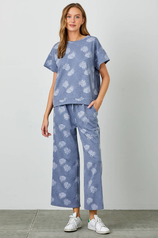 JAQUARD KNIT LOOSE FIT TOP and pants
