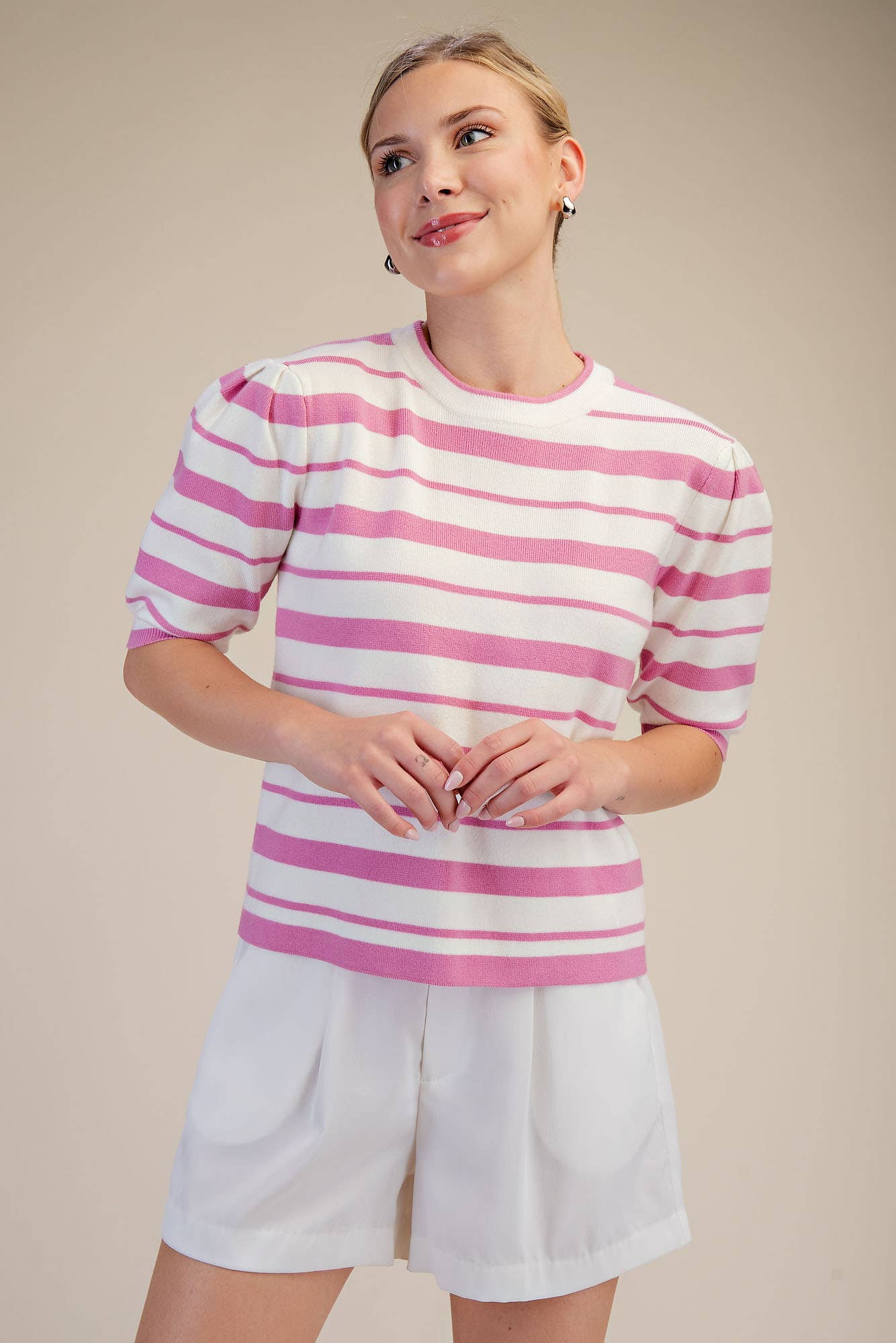 Round Neck Short Sleeve Knit Top