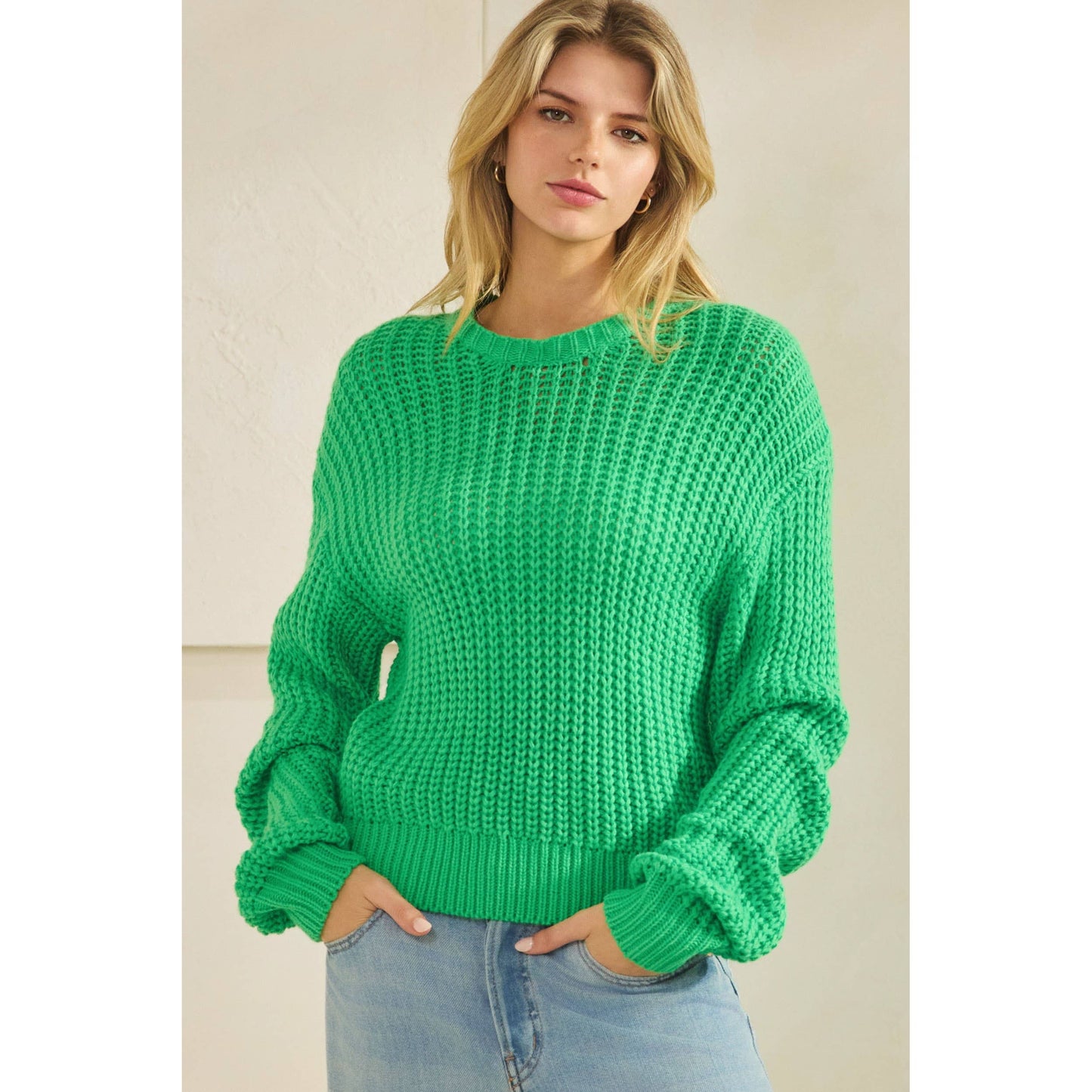 KNITTED PULLOVER ROUND NECK SWEATER