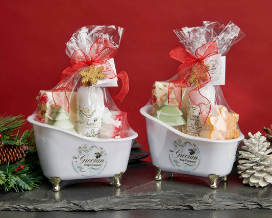 Christmas Bathtub Gift Set – Goat’s Milk Holiday Soaps