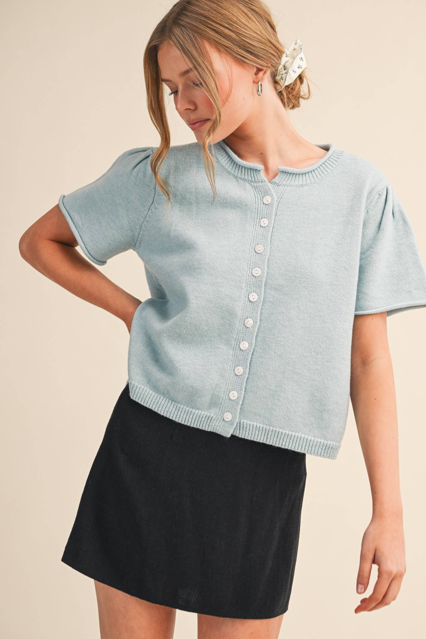 SHORT SLEEVE SWEATER CARDIGAN