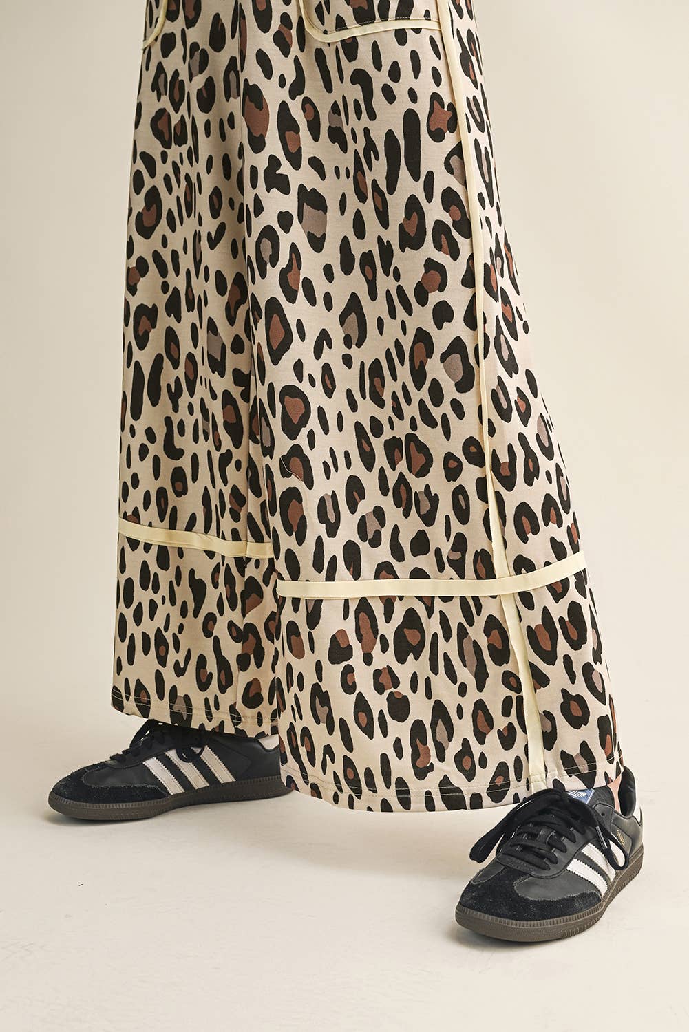 Leopard Wide Leg Cropped Pants |