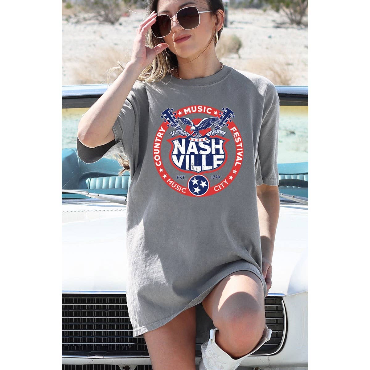 NASHVILLE MUSIC CITY OVERSIZED GRAPHIC TEE