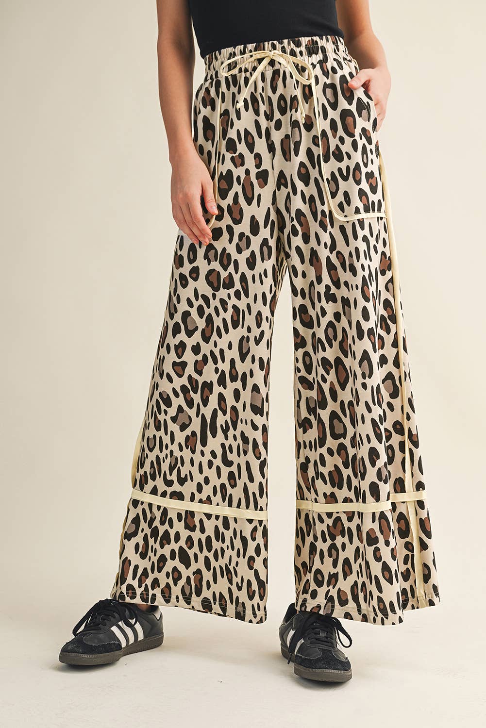 Leopard Wide Leg Cropped Pants |