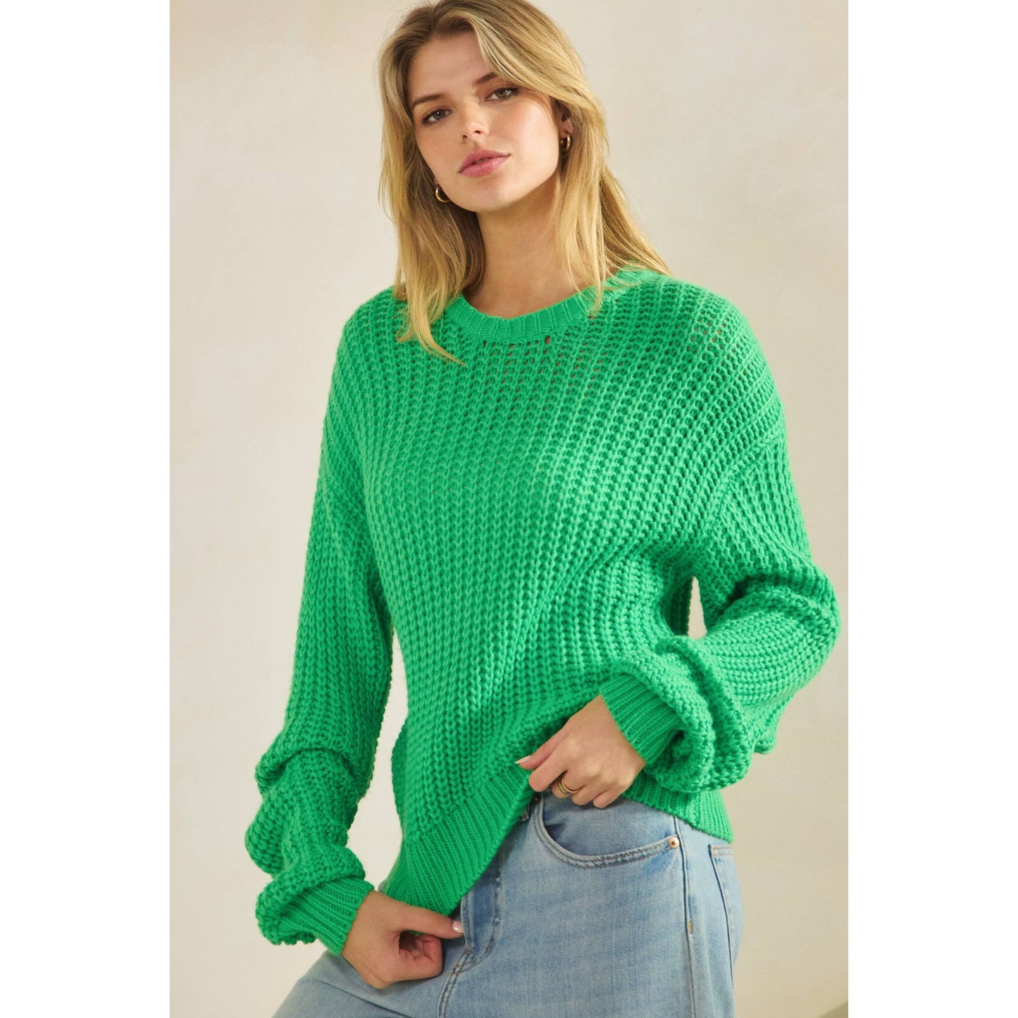 KNITTED PULLOVER ROUND NECK SWEATER