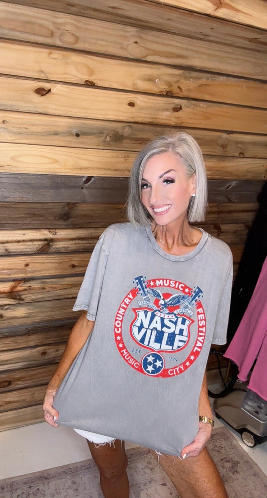 NASHVILLE MUSIC CITY OVERSIZED GRAPHIC TEE