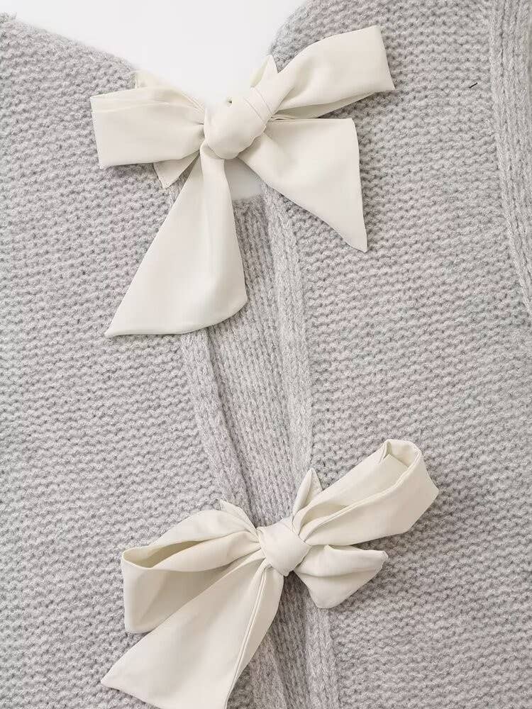 Women's Bow Tie Solid Color Fitted Sweater Vest