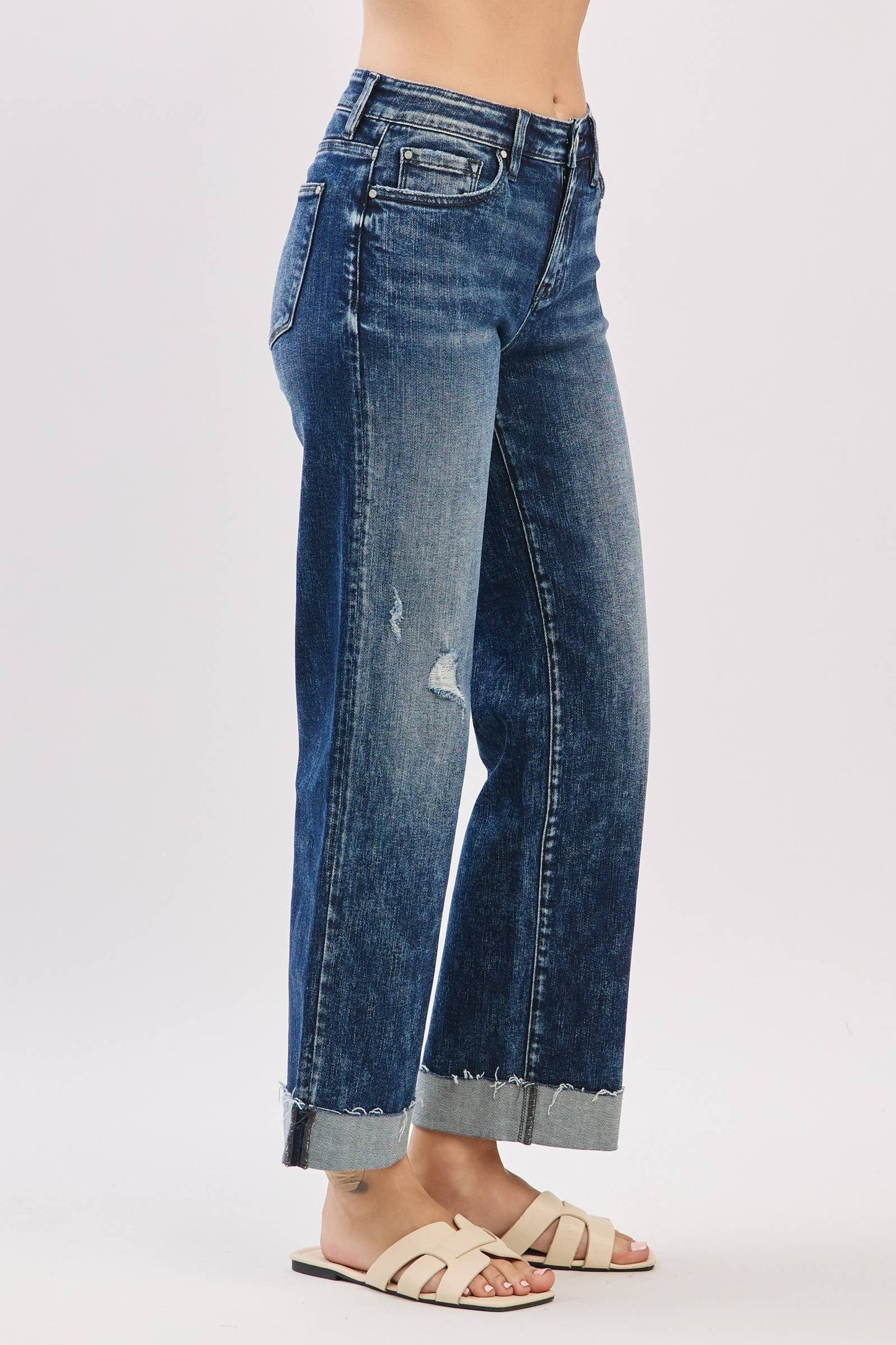 Petra MID RISE LOOSE STRAIGHT W/ CUFFED HEM JEANS