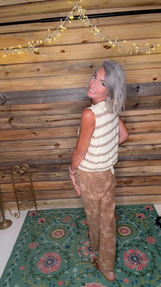 -Chunky Striped Crew Mock Neck Sleeveless Sweater Top