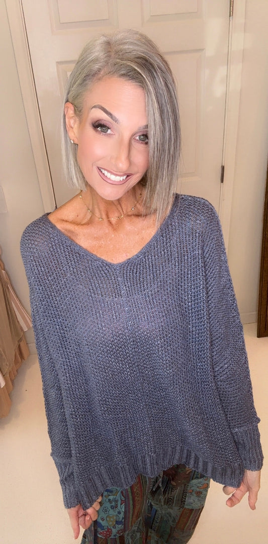 REVERSE SEAM LOOSE FIT SWEATER