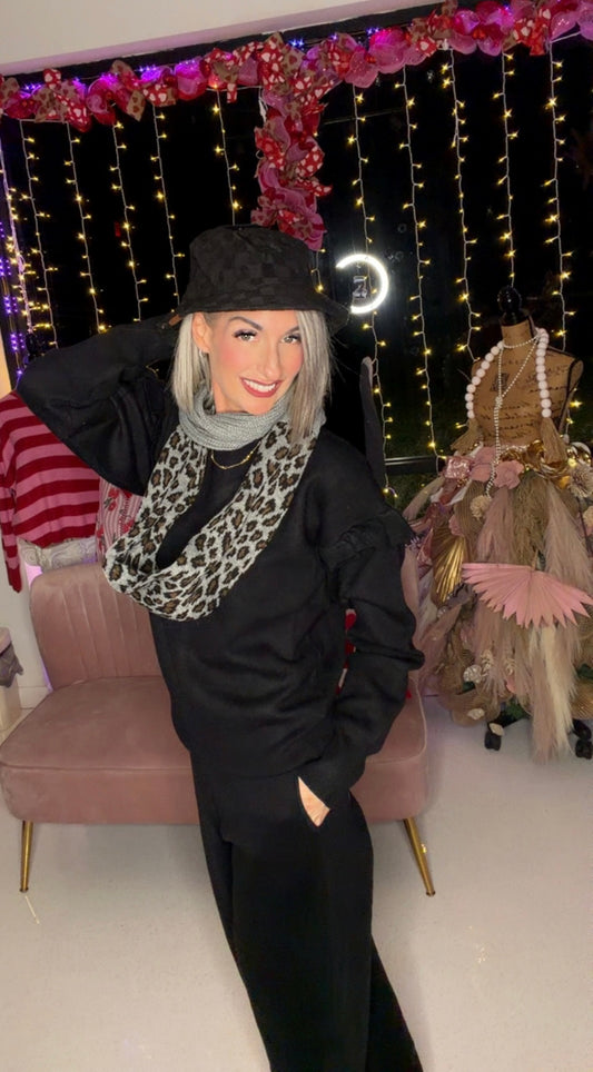 Ribbed Knit Leopard Accent CC Infinity Scarf