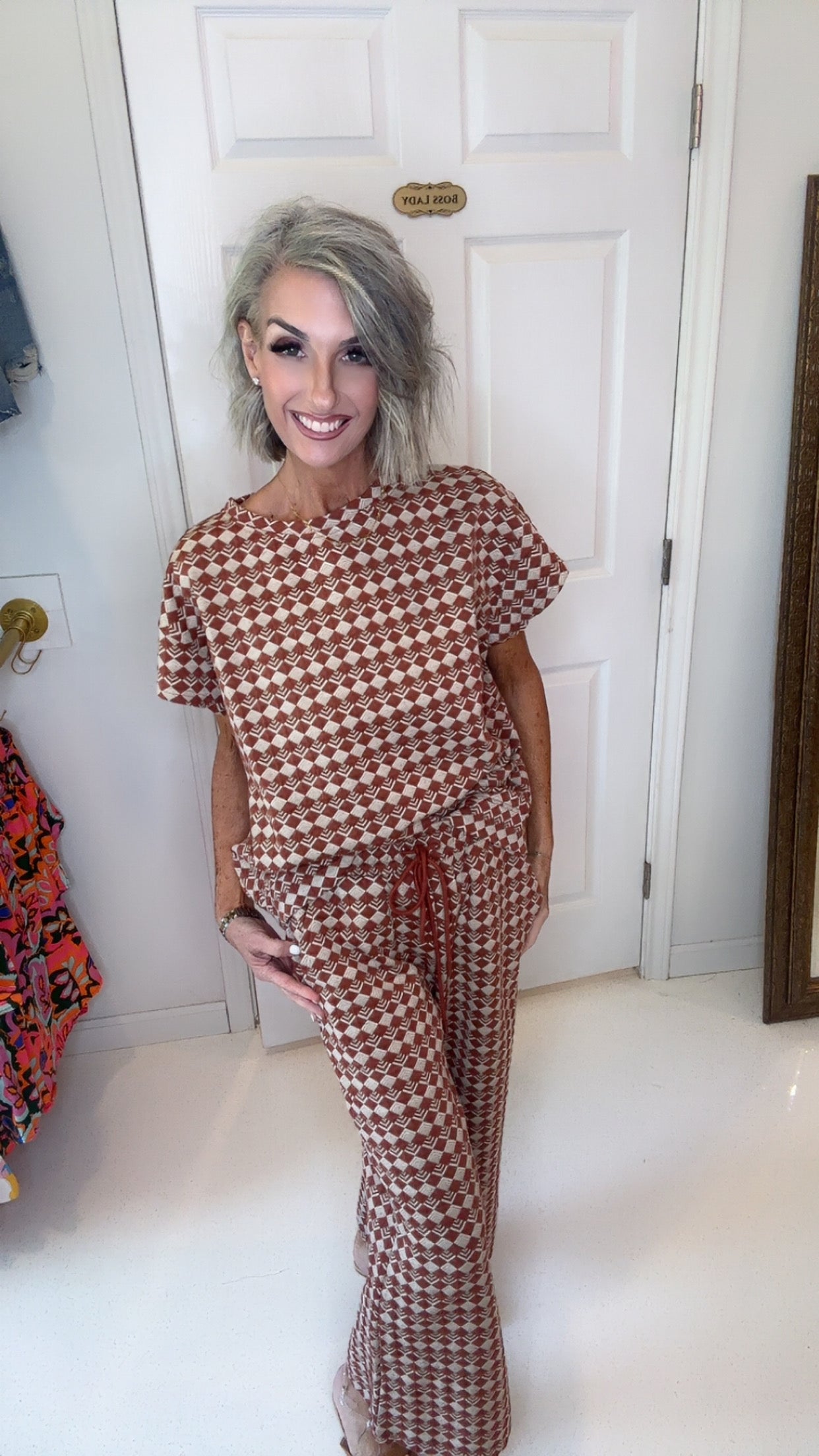 Textured crop pants/short sleeve top