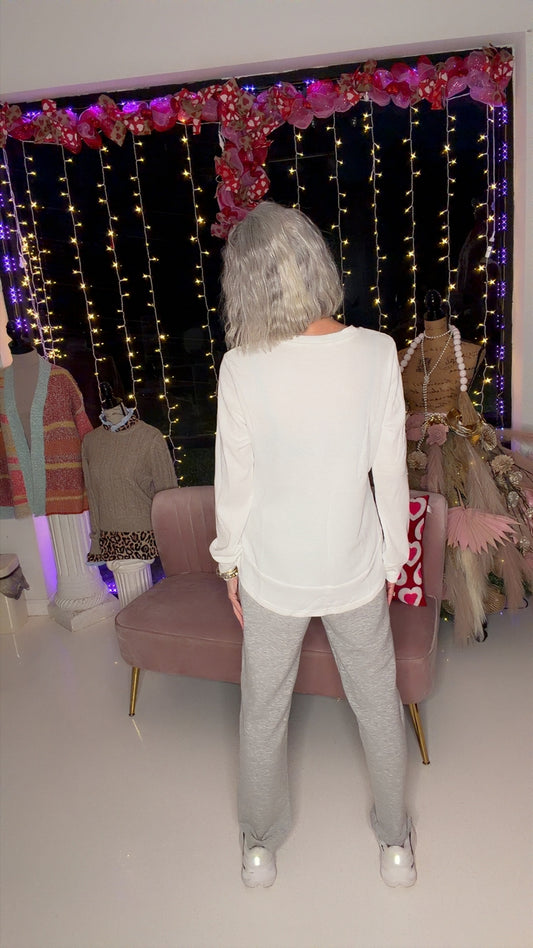 Fashion-W Rounded Hem Waffle Long Sleeve Top