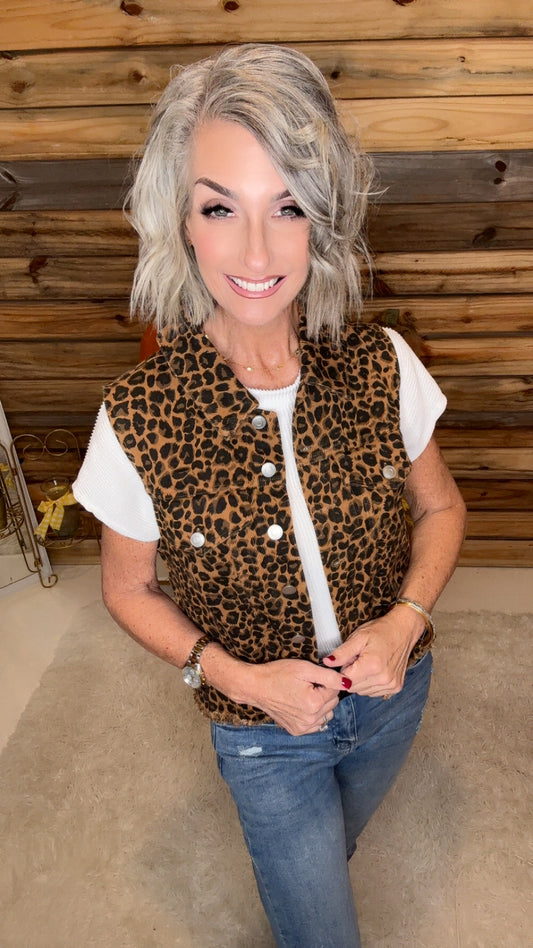 Leopard Printed Collared Casual Vest