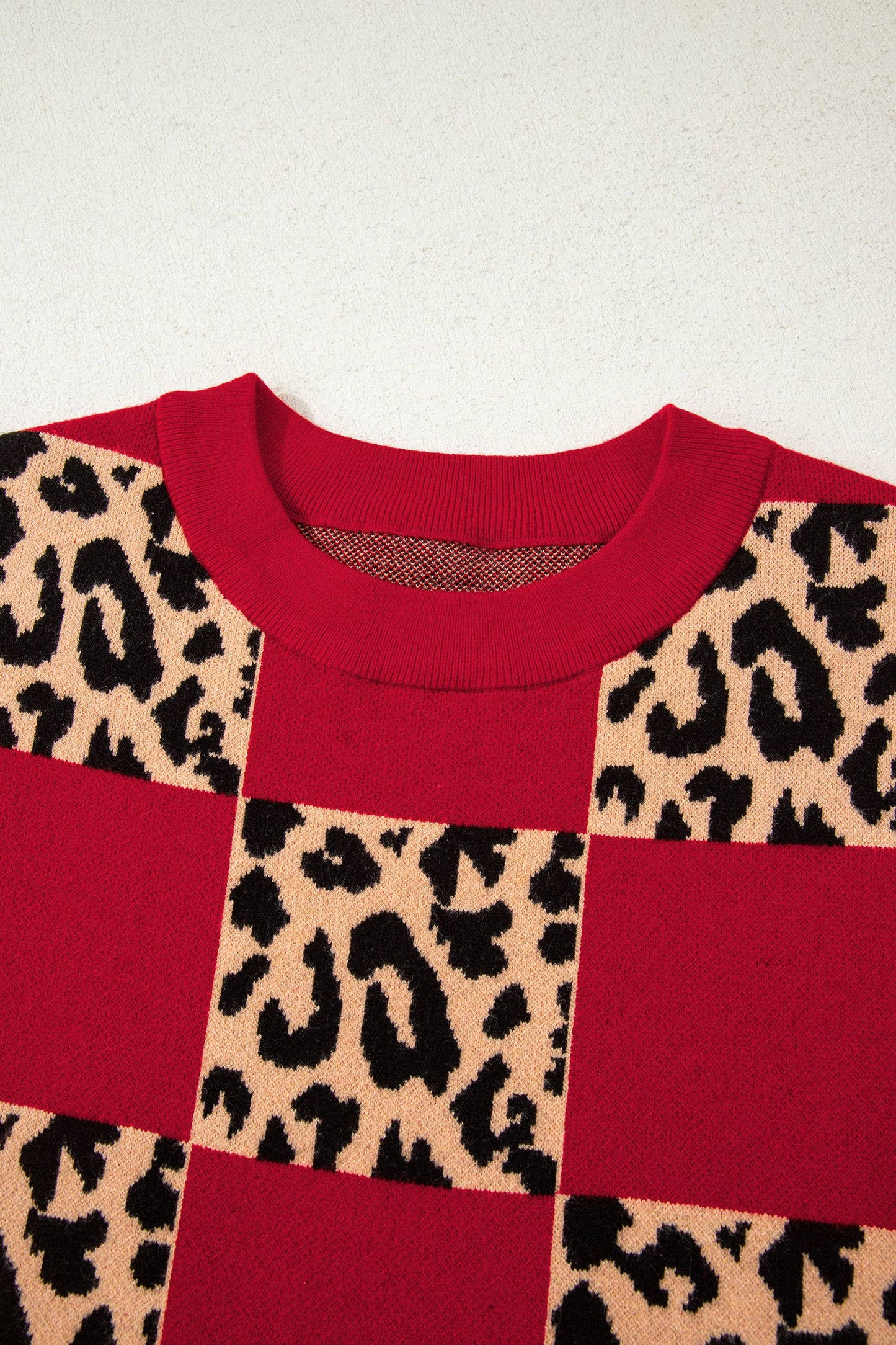 66Plus Size Leopard Checkerboard Short Sleeve Sweater