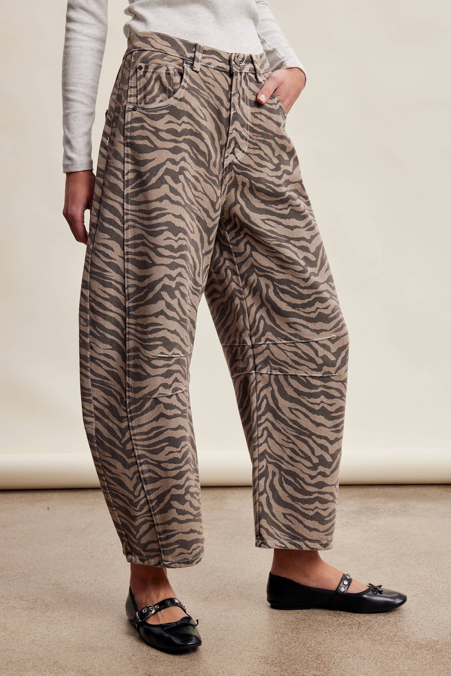 Zebra Print Barrel Jeans LP0260