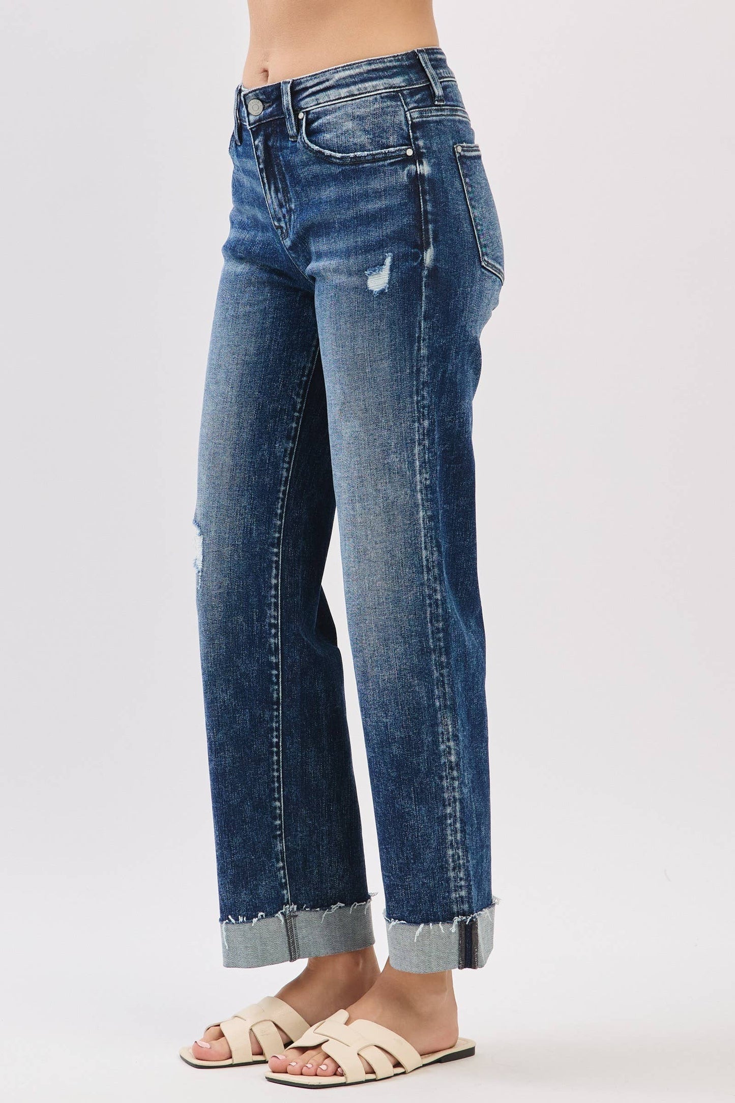 Petra MID RISE LOOSE STRAIGHT W/ CUFFED HEM JEANS