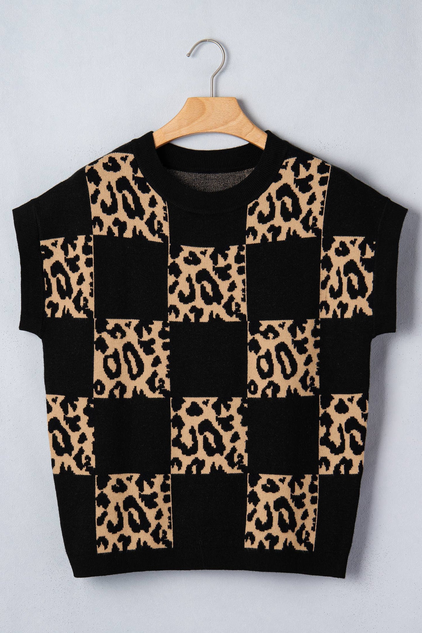 66Plus Size Leopard Checkerboard Short Sleeve Sweater