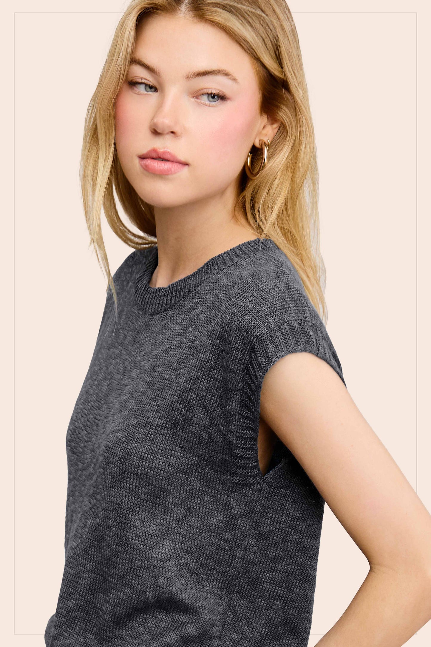 Loose Fit Sleeveless Ribbed Knit Crew Neck Top
