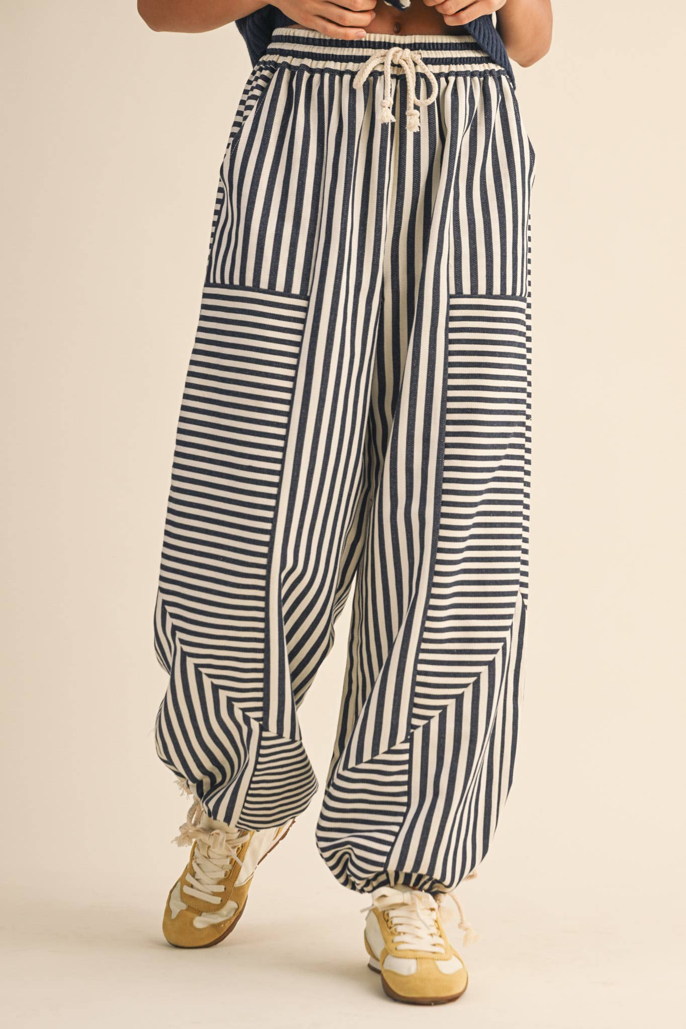 MIXED STRIPES PARACHUTE PANTS