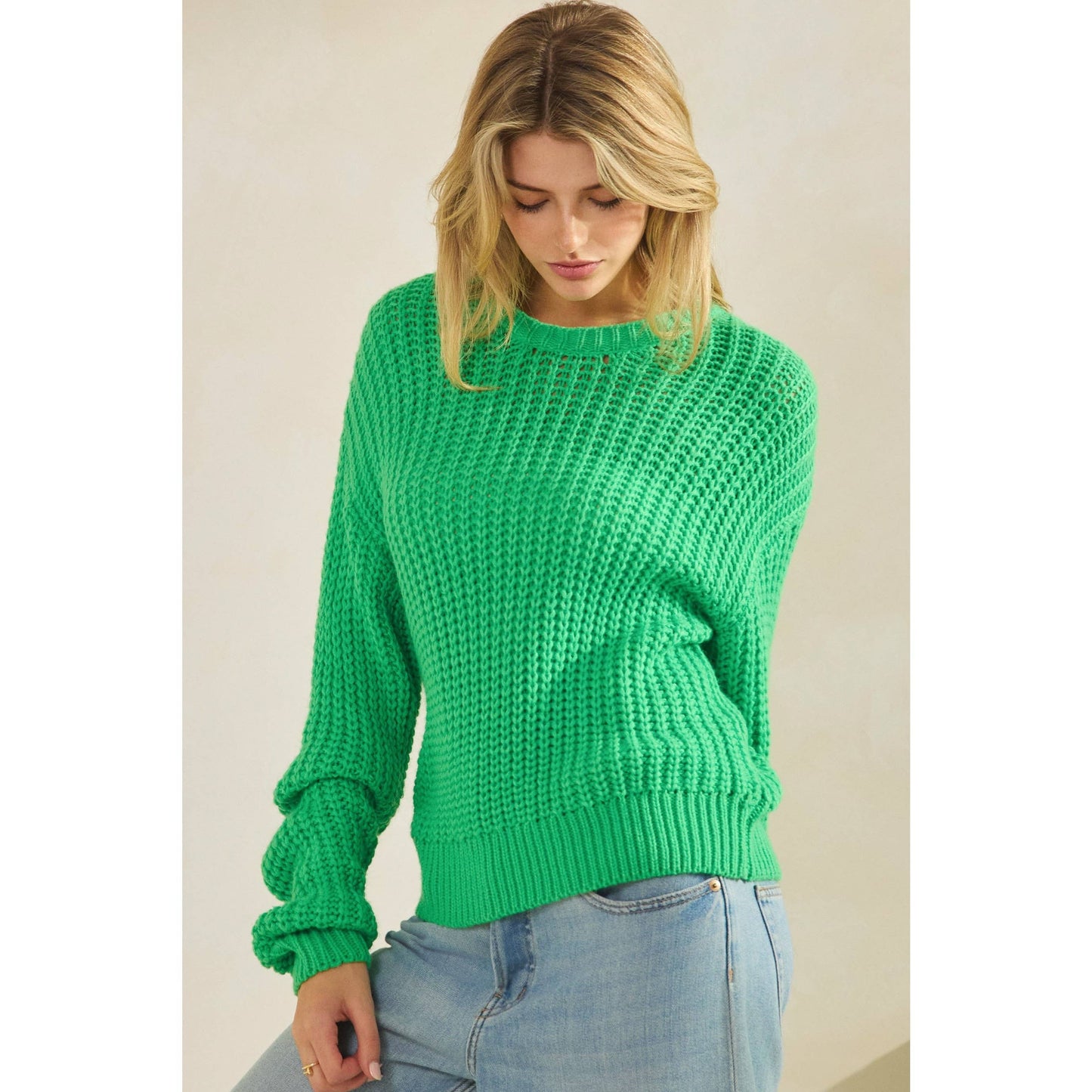 KNITTED PULLOVER ROUND NECK SWEATER