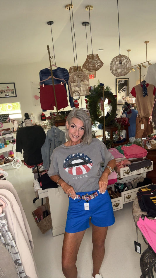 FLAG LIPS MERICA OVERSIZED GRAPHIC TEE